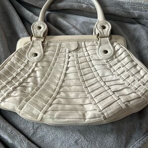 Cream purse